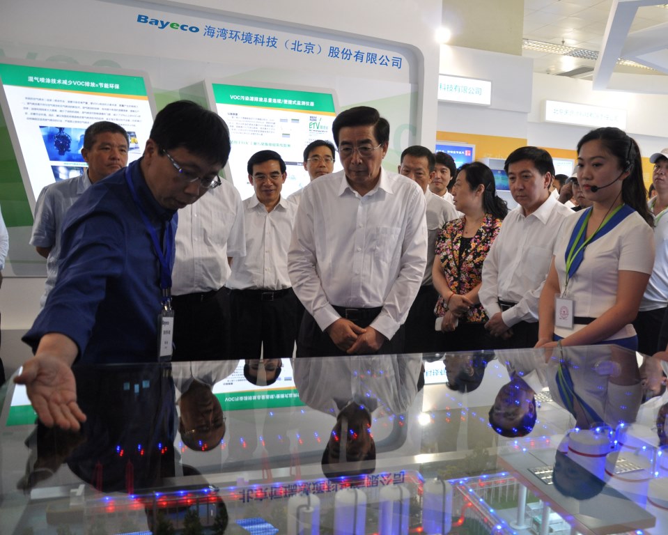 郭金龙书记、谢振华副主任肯定海湾环境PM2.5治理工作